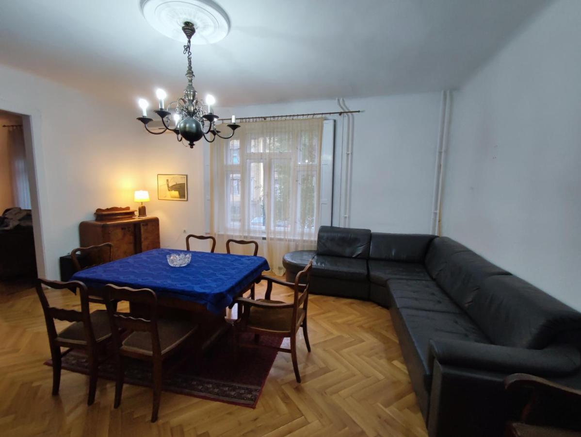 Vintage Apartment In The Center Of Novi Sad Exteriér fotografie